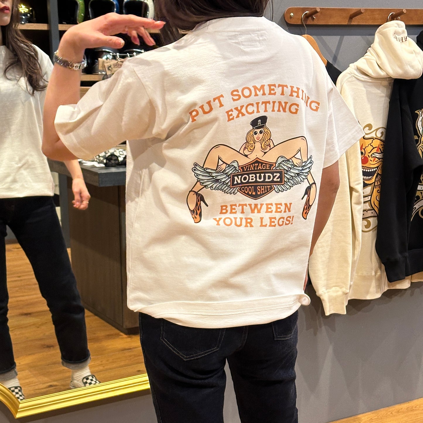 NOBUDZ M字LADY TEE WHITE