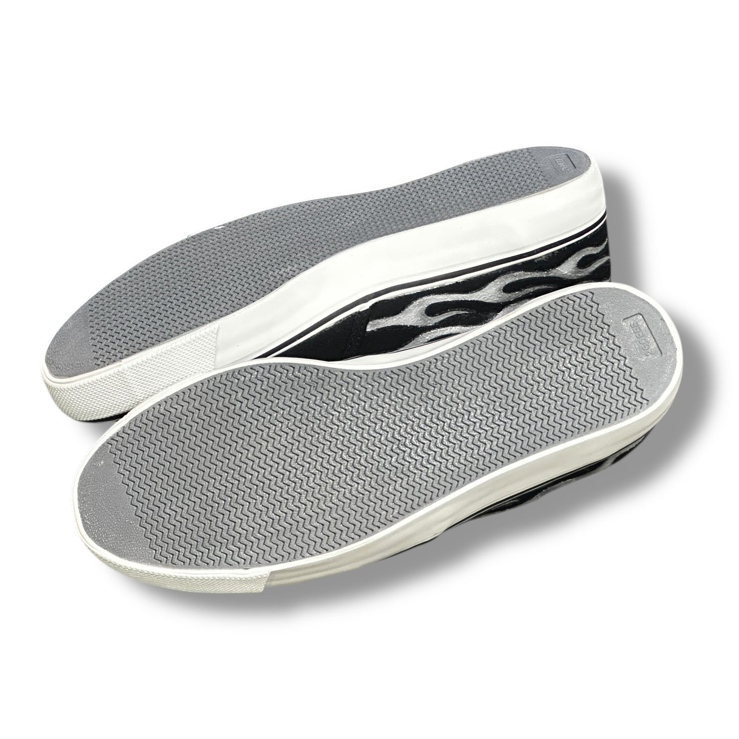 FLAMES SHOES GRAY NOBUDZ EDITION