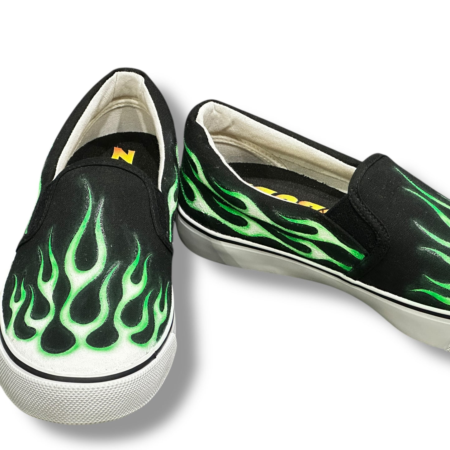 FLAMES SHOES GREEN NOBUDZ EDITION