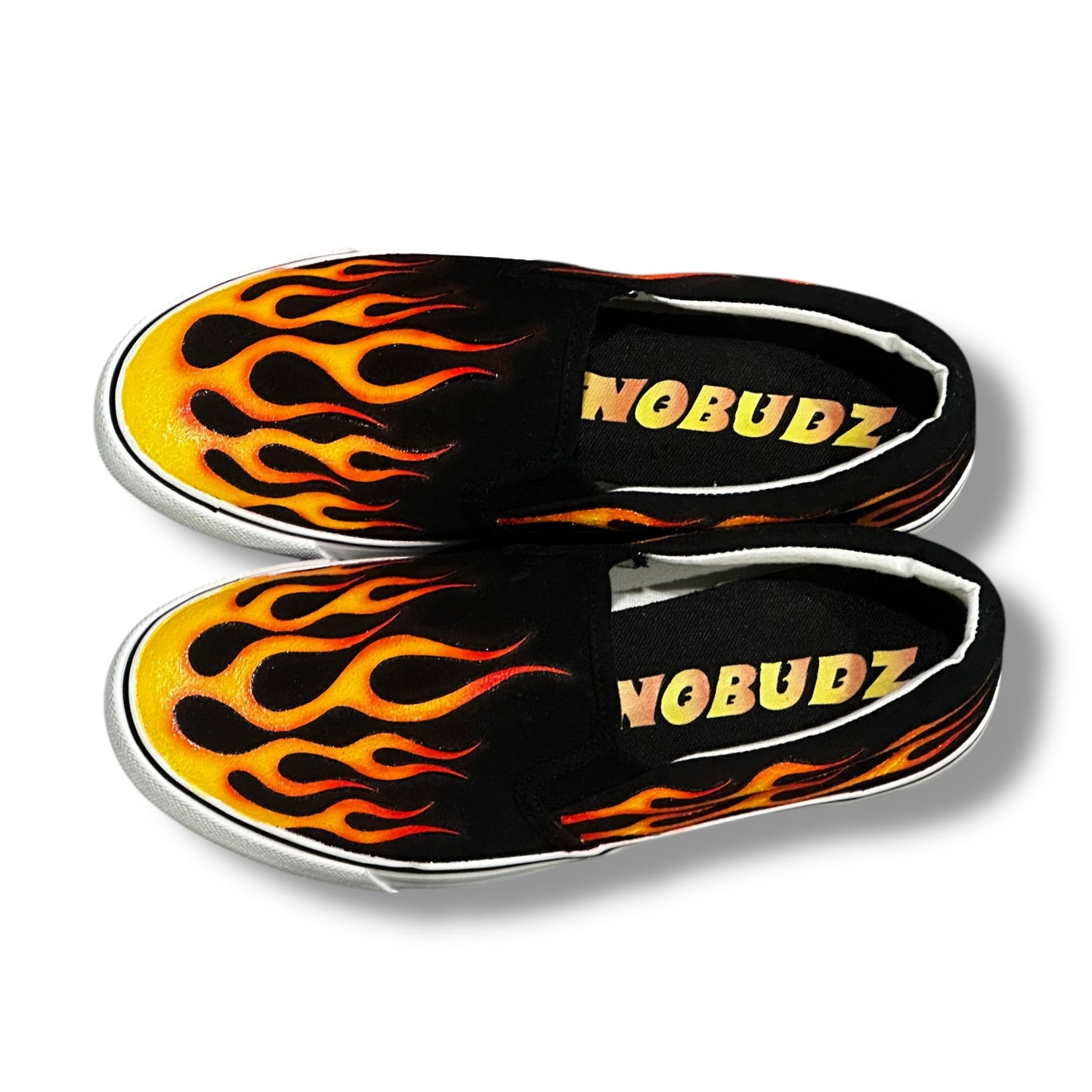 FLAMES SHOES ORANGE NOBUDZ EDITION