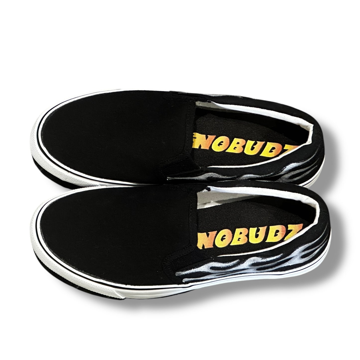 FLAMES SHOES SIDE GRAY NOBUDZ EDITION