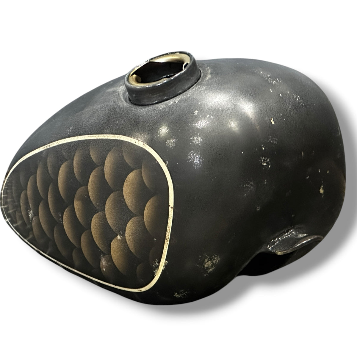 CUSTOM PAINT GAS TANK (PF082)