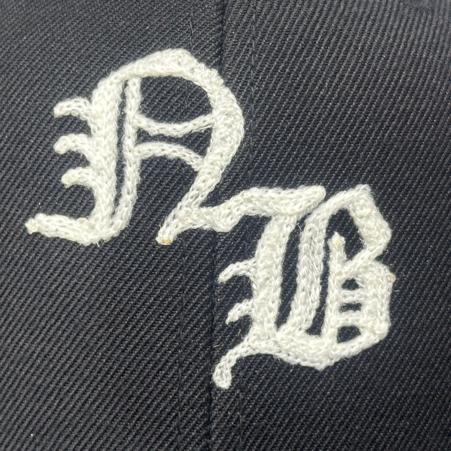 NBチェーンステッチキャップ BLACK/WHITE 黒白