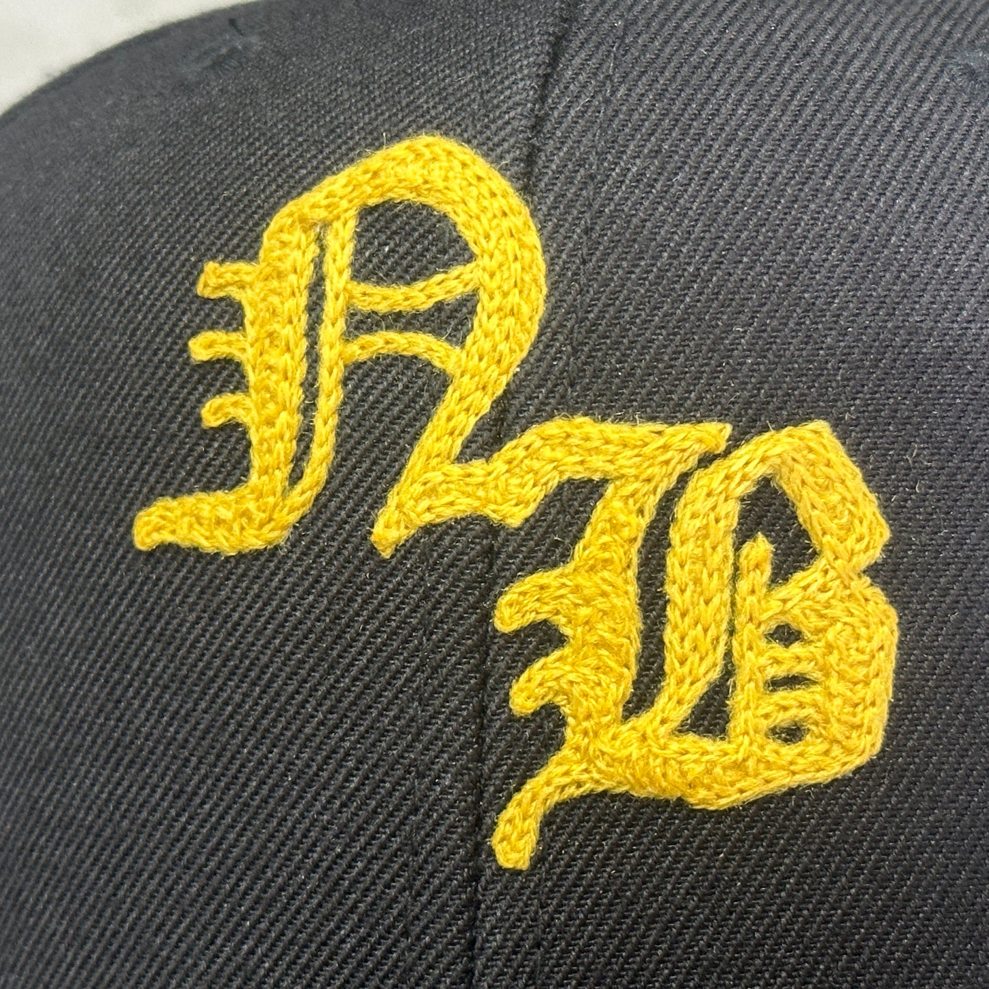 NBチェーンステッチキャップ BLACK/YELLOW 黒黄